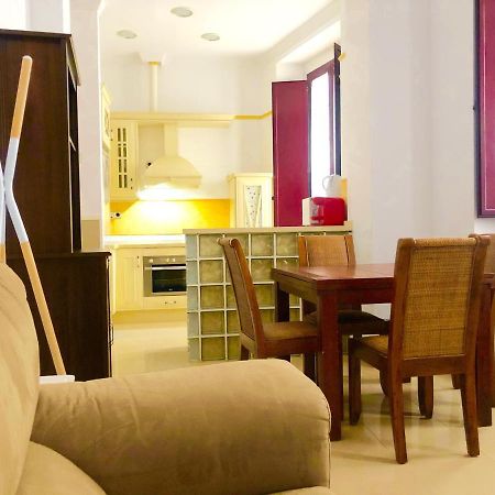 סביליה Arenal Suite - 1 Dormtitorio מראה חיצוני תמונה