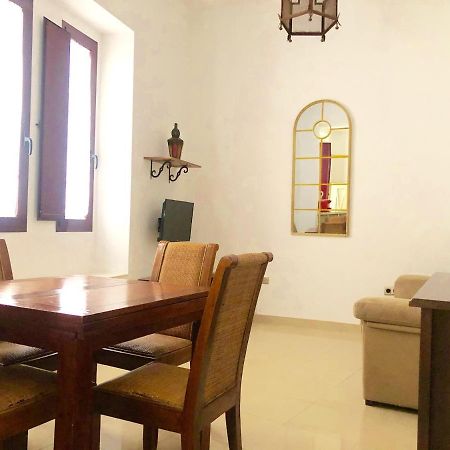 סביליה Arenal Suite - 1 Dormtitorio מראה חיצוני תמונה